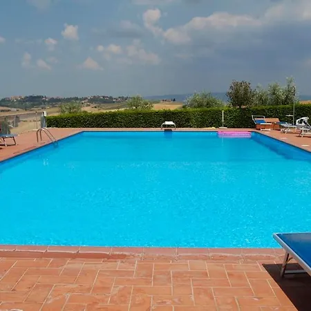 Sleeps 5 Pool Wifi Apartamento